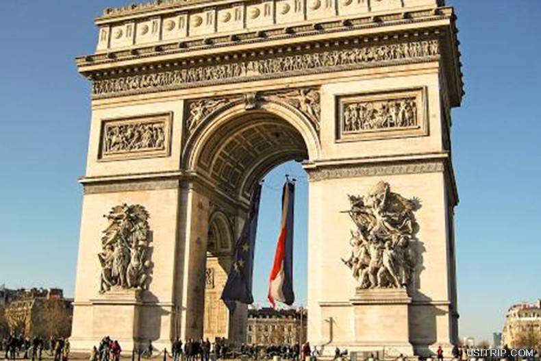 8-Day Western & Southern Europe Tour: France, Switzerland, Italy | Versailles, Louvre, Venice, Rome | Airport Transfers Included